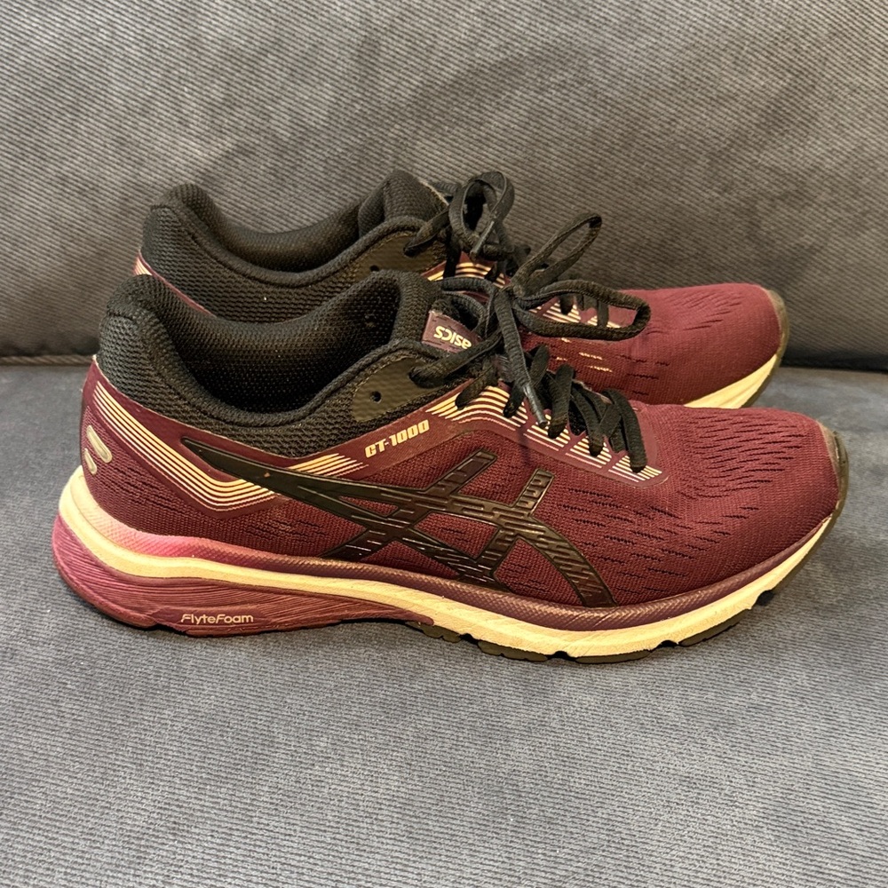 ASICS Women's Maroon and Black Athletic Shoes